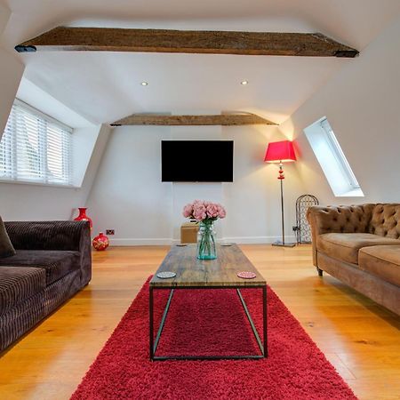 Stylish Townhouse, Work Desk, Fast Wi-Fi, Sleeps 6 Στάμφορντ Εξωτερικό φωτογραφία